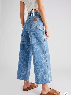 Wrangler World Wide Crop 662 Jeans 25x27